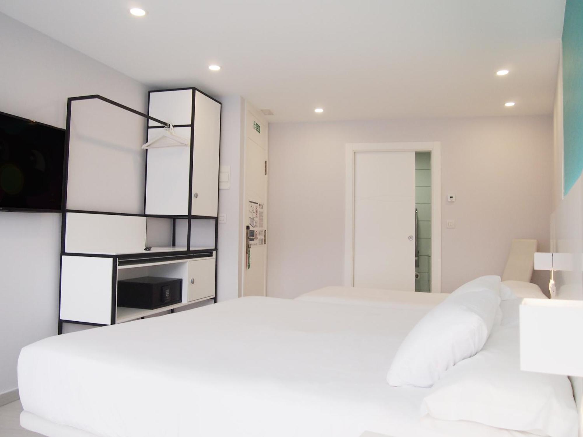 Four Rooms Muxia Exterior photo
