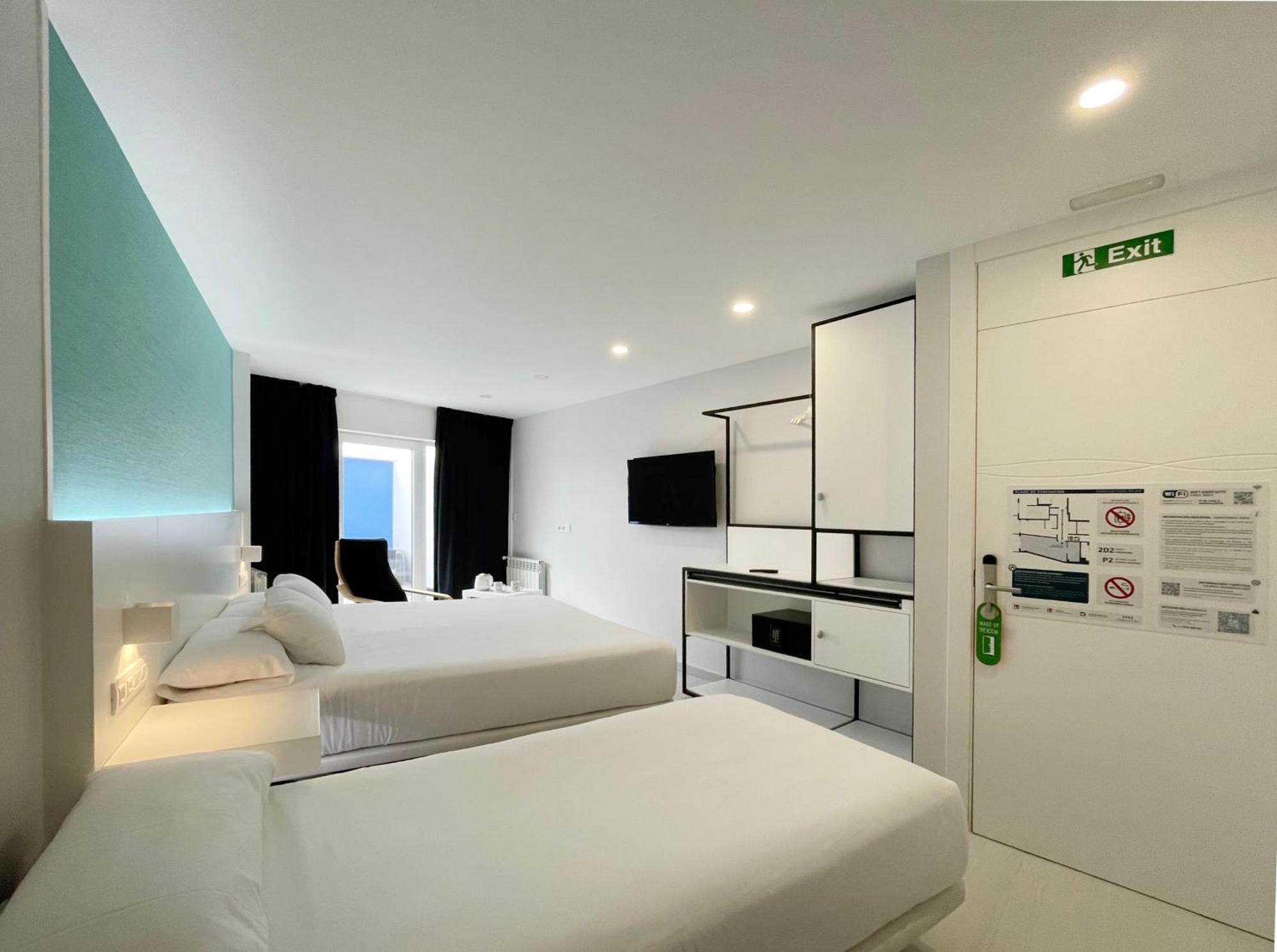 Four Rooms Muxia Exterior photo